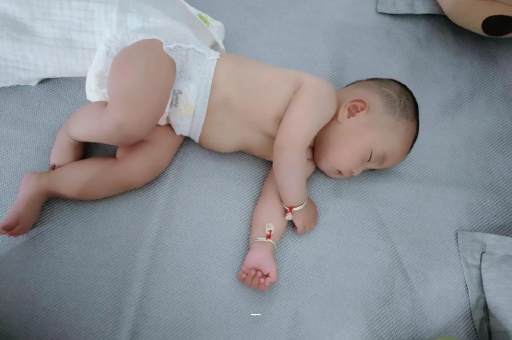 辽宁宝宝夏天要穿袜子吗